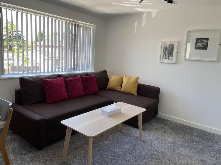 Paradigm House, Modern 2-Bedroom Duplex Apartment 2, Free Parking, Oxford Extérieur photo
